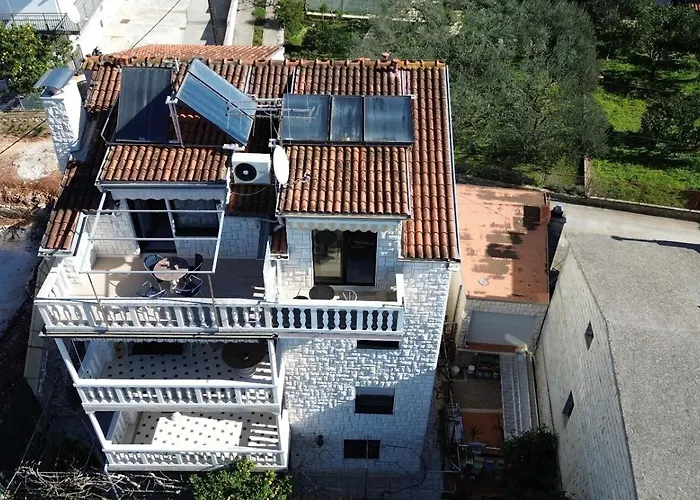 Anna Apartman