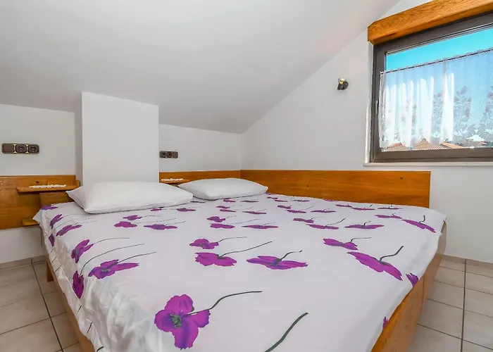 Anna Apartman