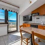 Anna Apartment *